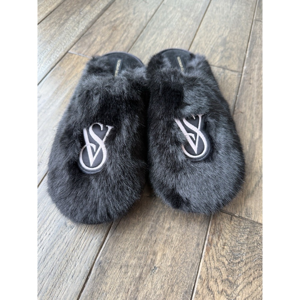 New Victoria Secret Slippers Womens Size Large‎ Black With VS Logo